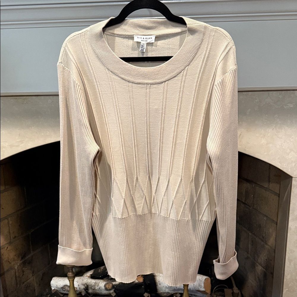 Rio & Rian Cream Crew Neck Sweater size 1X